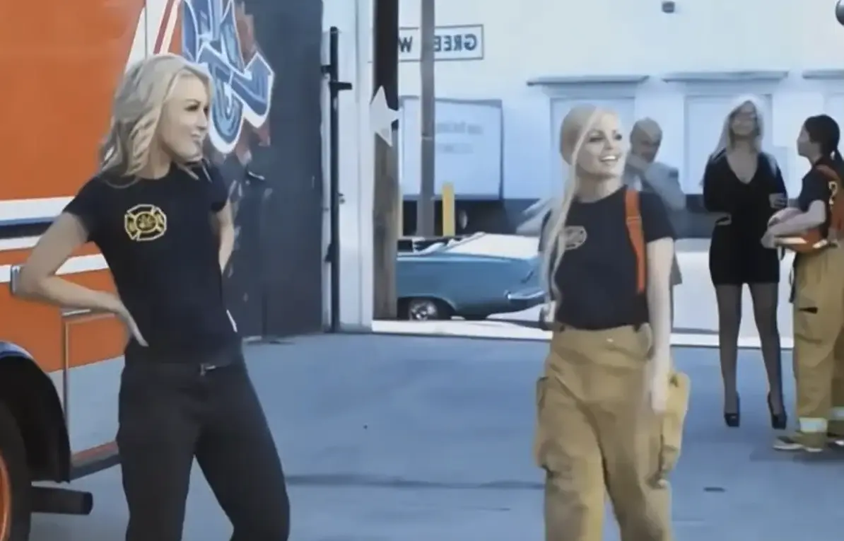 《灭火宝贝2》无删减版高清播放-满天星法版《灭火宝贝2》夸克网盘资源免费下载-在线观看完整版