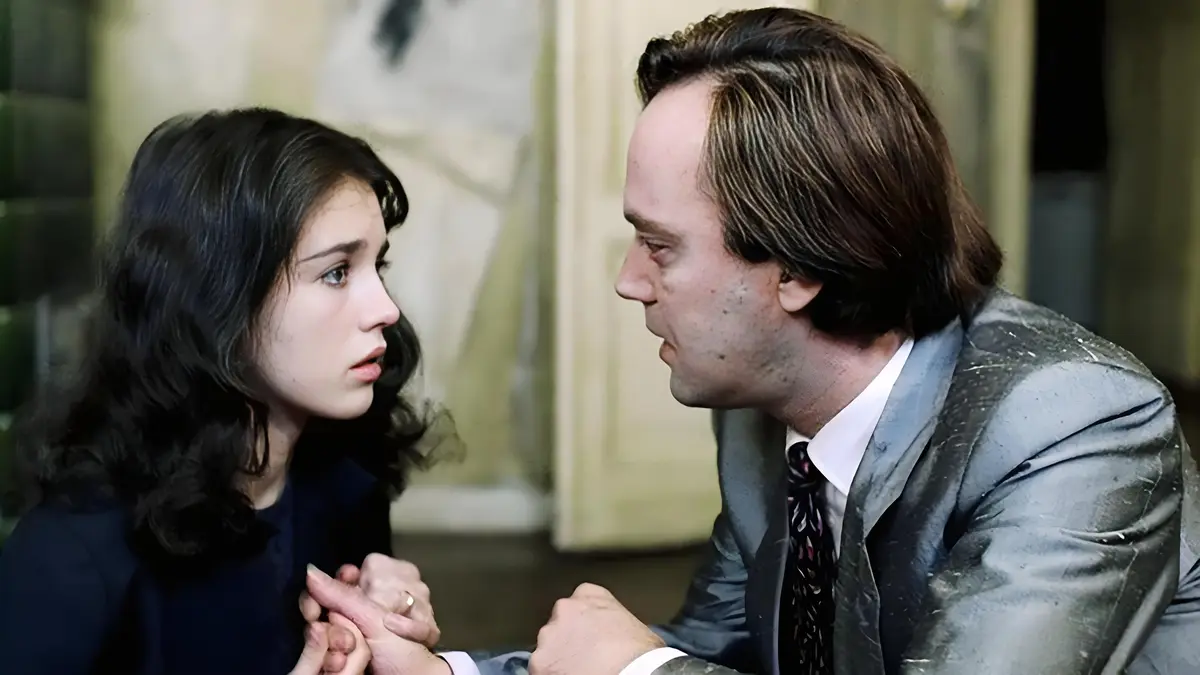 《纯真诱惑》法国电影高清全集在线观看-啄木鸟经典HD国语中字-2025最新免费播放