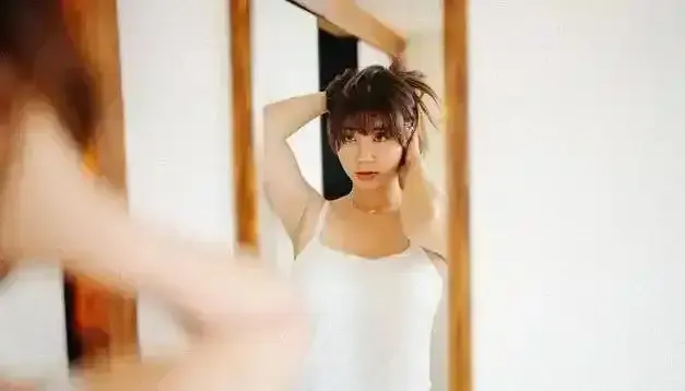 《网络吴梦梦》高清MV合集免费看-1080P在线观看无广告-网络吴梦梦舞台魅力全纪录-台湾超清无删减完整版