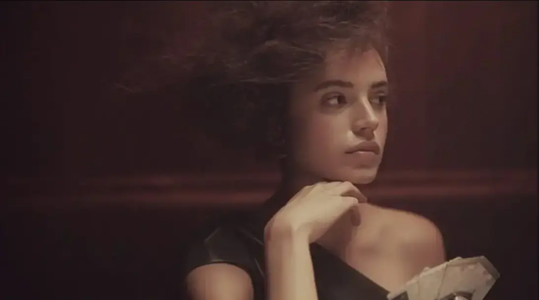 《痛苦中的美丽》相关资源图片