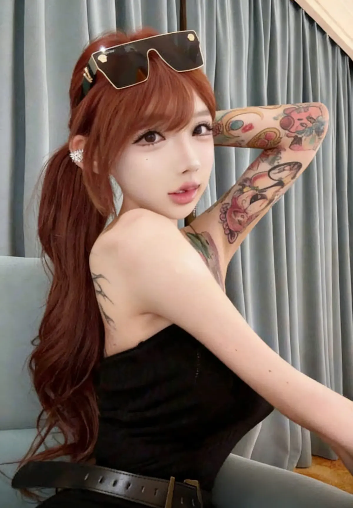 抖音网红-mo你别哭符文女神见金主 - 内部视频完整版在线看 - 无删减高清画质网盘资源免费获取