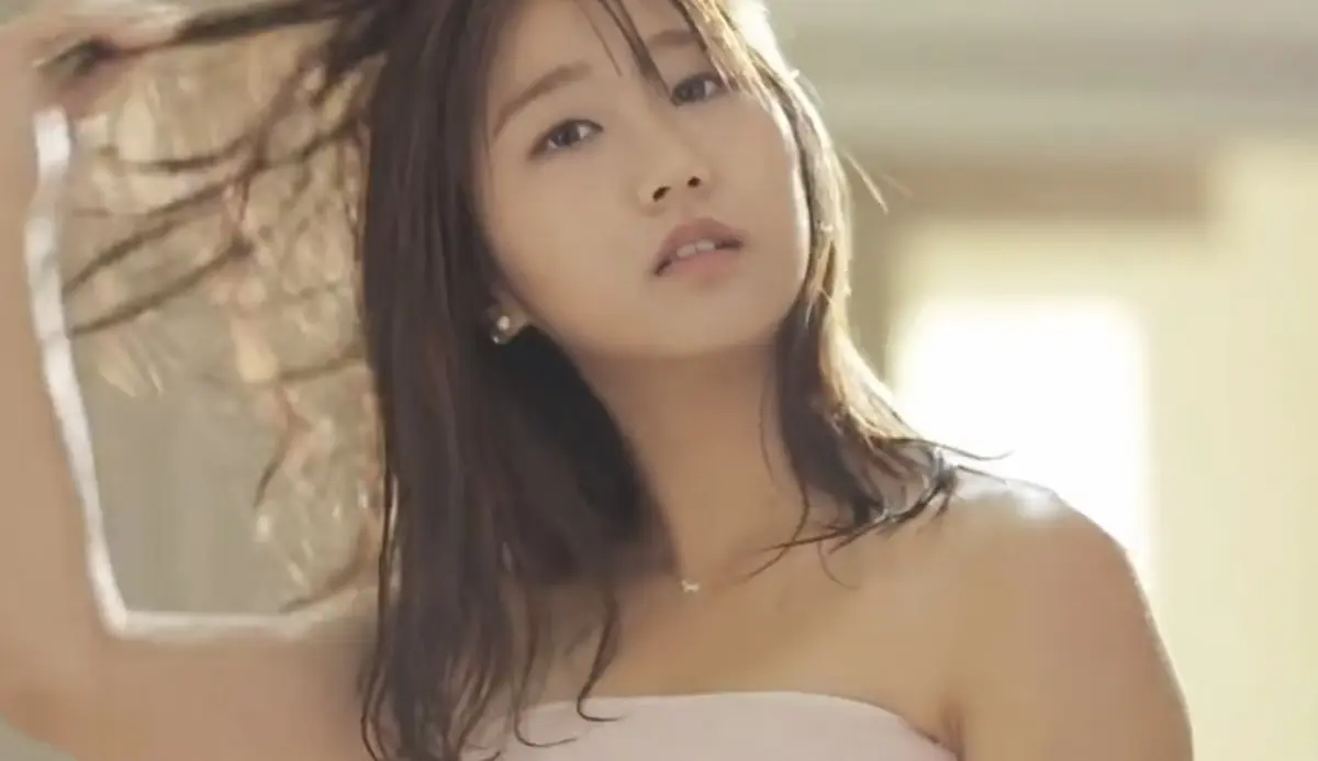 《表妹》1080P高清中字完整版在线播放-韩国电影表妹无删减资源-免费观看无广告